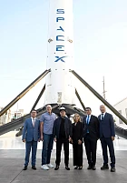 Садыр Жапаров посетил производственный комплекс SpaceX в Калифорнии
