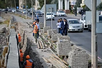 Мэр Бишкека проконтролировал ход реконструкции парка Ататюрк